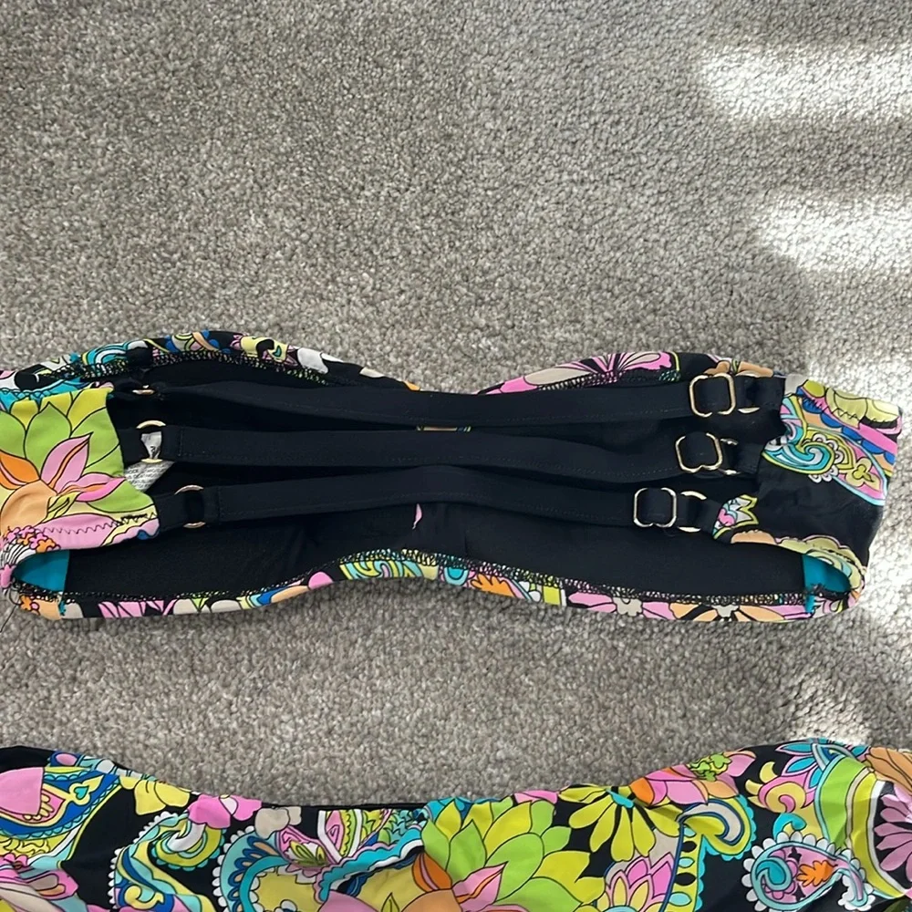 Trina Turk swimsuit 3 pieces set size 4 - Picture 3 of 8